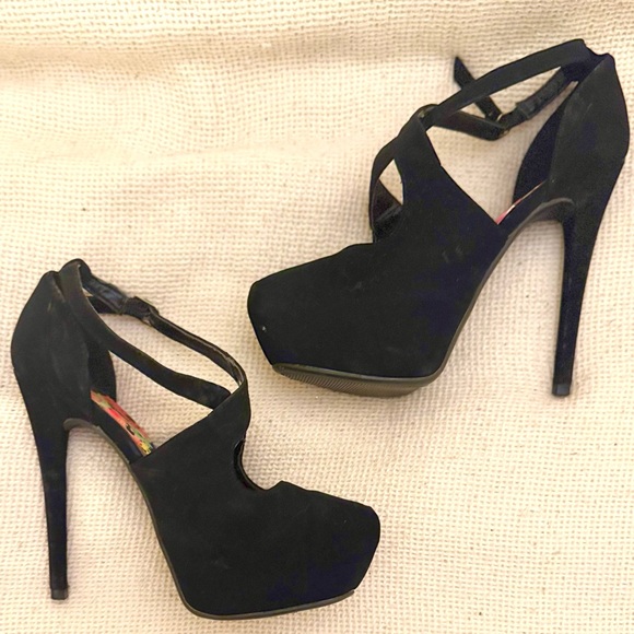 Meet your Posher, Hayley - Picture 3 of 3